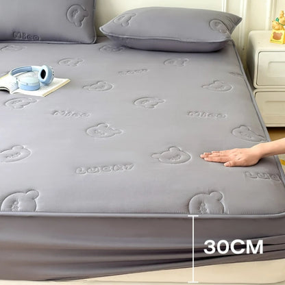 1 PC Premium Breathable Waterproof Mattress Cover(no Pillowcases) | Quiet & Soft Fitted Sheet Design | Deep Pocket Protector for Ultimate Bed Protection